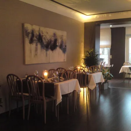 Du Chateau 3*